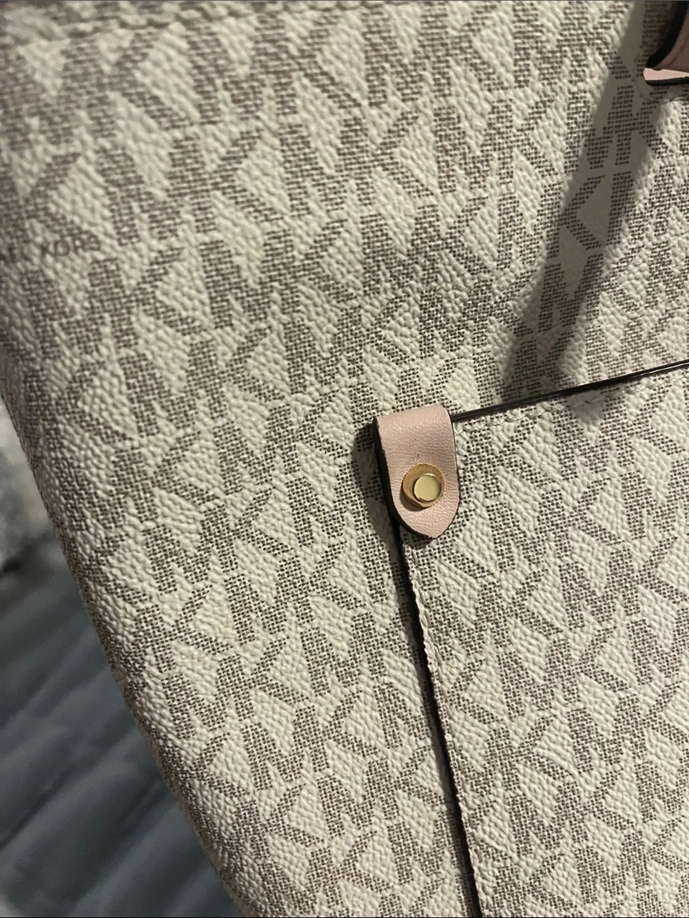 Michael Kors Beige Pale Pink MK Logo Tote - Picture 5 of 5